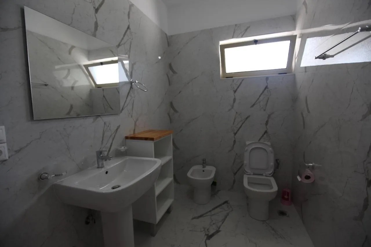 Mane Apartments Sarande 0*,